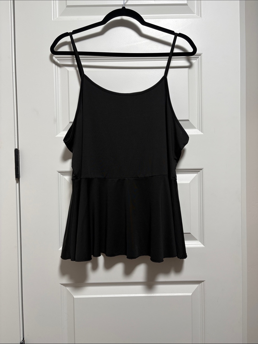 SHEIN Black Flowy Peplum Spaghetti Strap Camisole